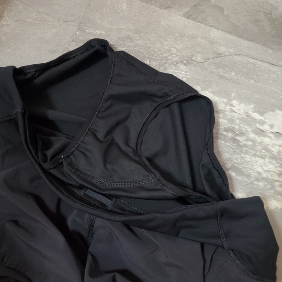 Lululemon Run Times Short II. Black, Two Tones. 4" Inseam. Built In Liner. 10. - Picture 7 of 13